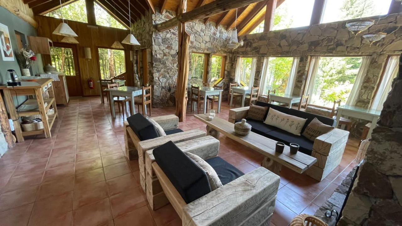 Hosteria Brisas Del Cerro Villa La Angostura Exterior photo